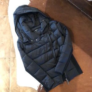 Kenneth Cole women’s black puffer coat size small